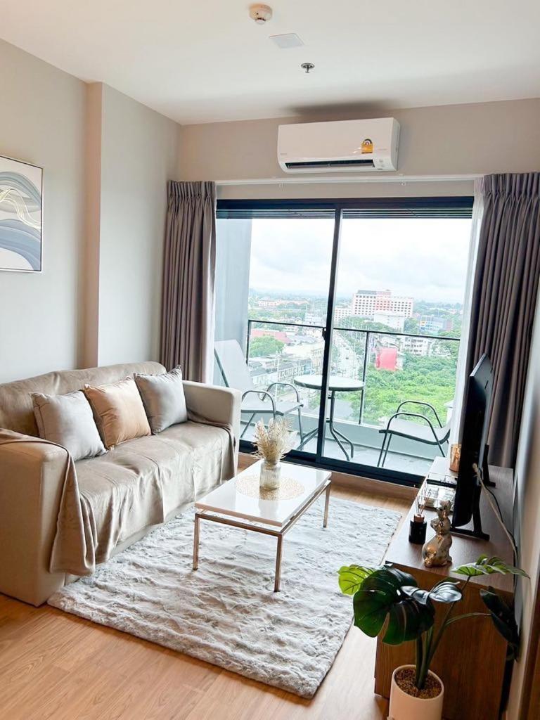 The Astra Sky River Luxury Condo,the Largest Pool 公寓